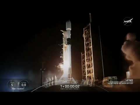 SpaceX &#039;double moonshot&#039; launches two landers to the moon | REUTERS