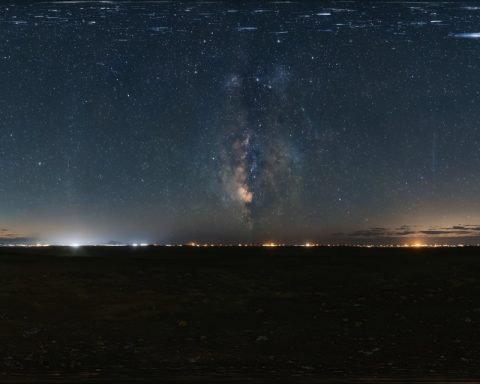 Once-in-a-Lifetime Cosmic Spectacle Will Illuminate Night Skies This Week Once-in-a-Lifetime Cosmic Spectacle Will Illuminate Night Skies This Week