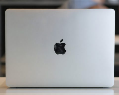 Apple’s Ambitious March: Unveiling the M4 MacBook Air Amid Tariff Drama Apple’s Ambitious March: Unveiling the M4 MacBook Air Amid Tariff Drama