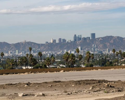 A Wake-Up Call for North Hollywood: Living on Shaky Ground A Wake-Up Call for North Hollywood: Living on Shaky Ground